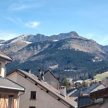 Grande Maison De Ville Renovee,Au Coeur Du Village Вилар-де-Лан Екстериор снимка