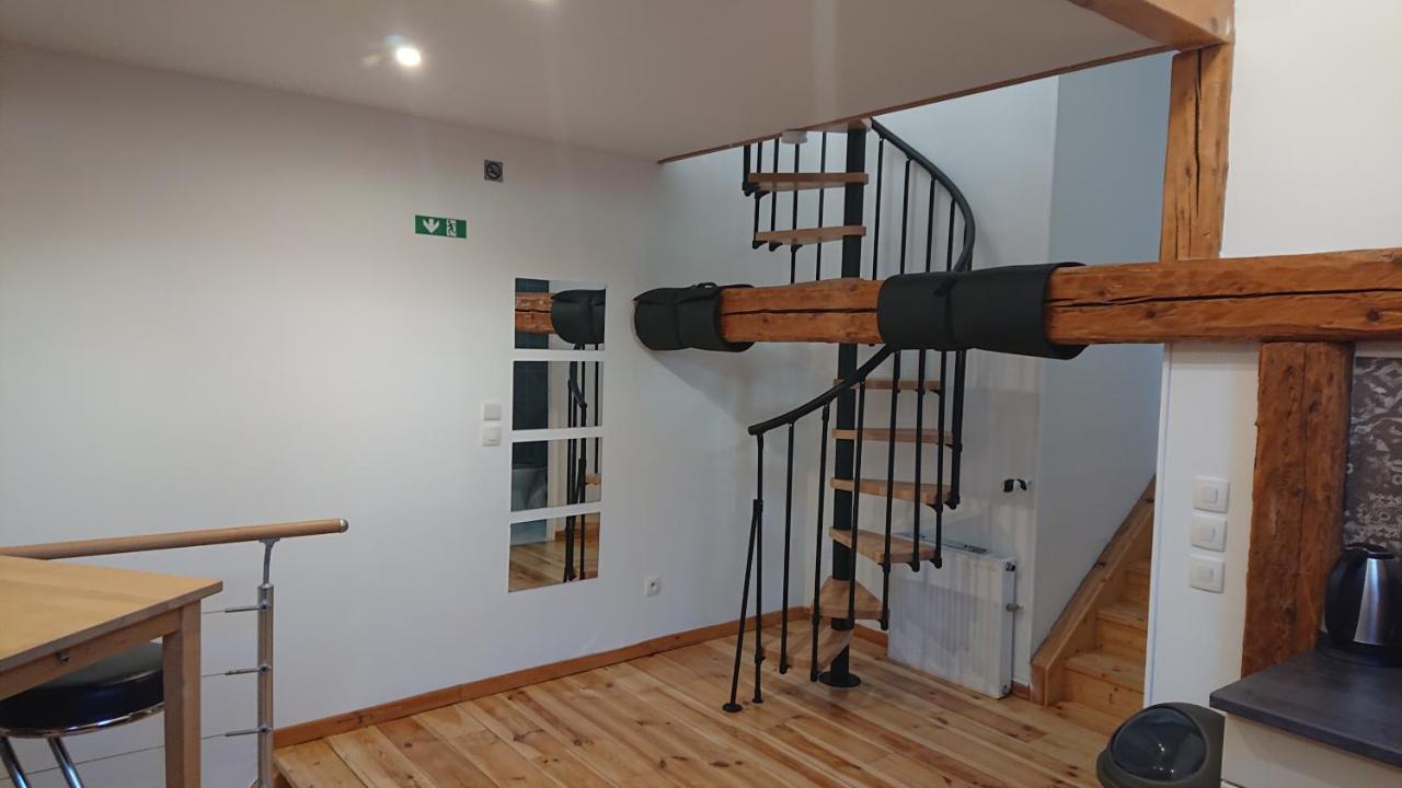Grande Maison De Ville Renovee,Au Coeur Du Village Вилар-де-Лан Екстериор снимка