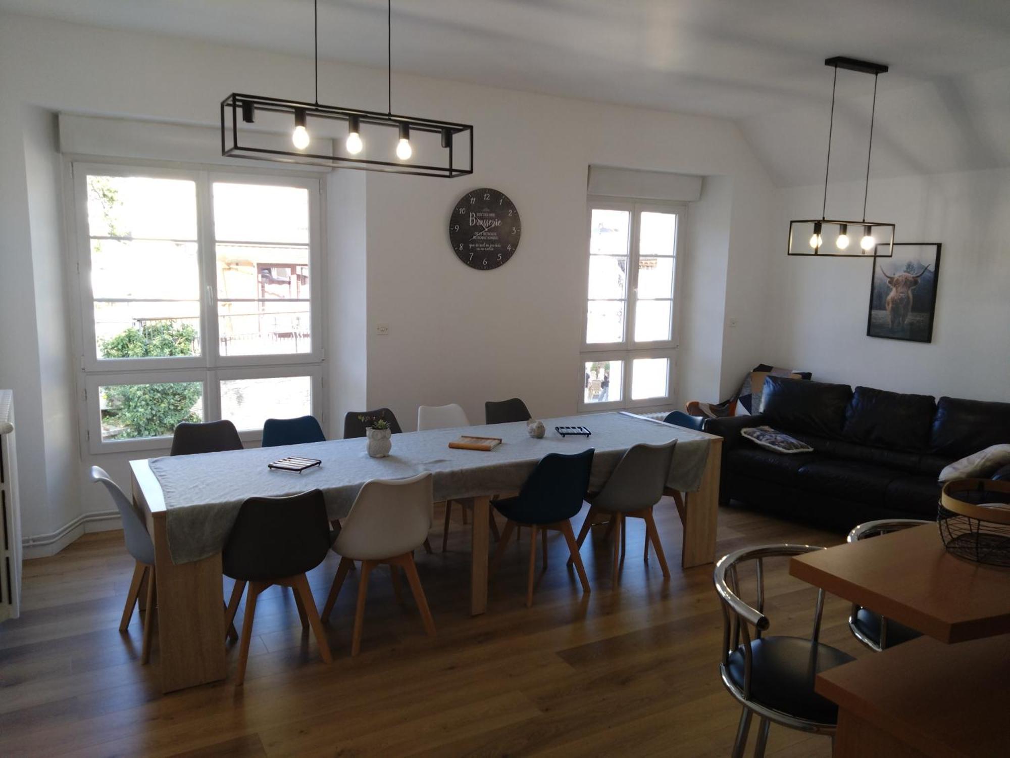 Grande Maison De Ville Renovee,Au Coeur Du Village Вилар-де-Лан Екстериор снимка